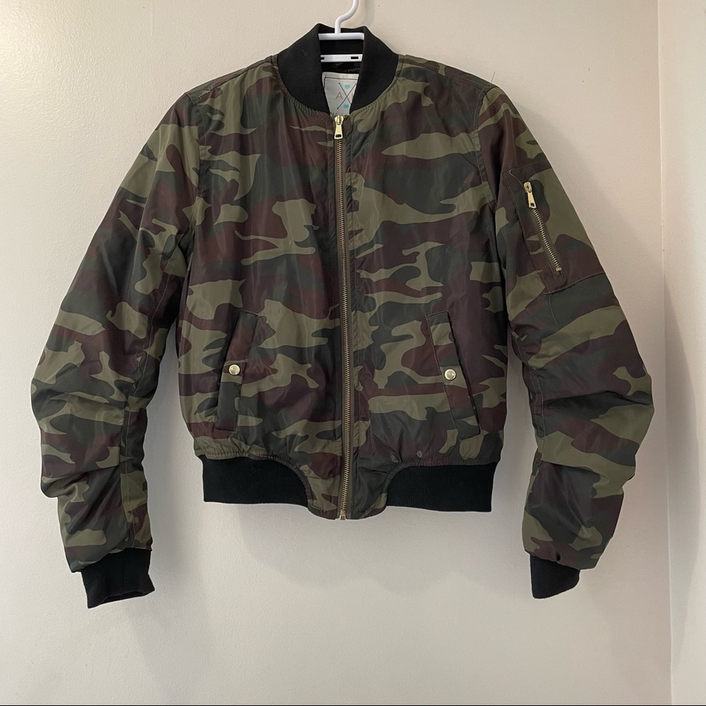 Angel Kiss Los Angeles Camo Bomber Jacket Size S